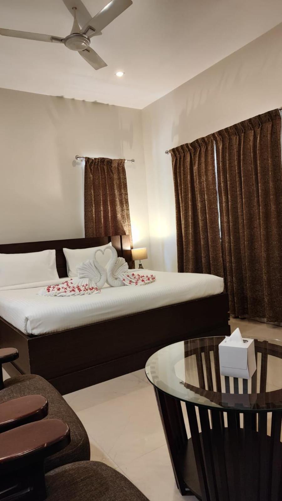 Aroma Ayur Heritage Mattanur Exterior foto