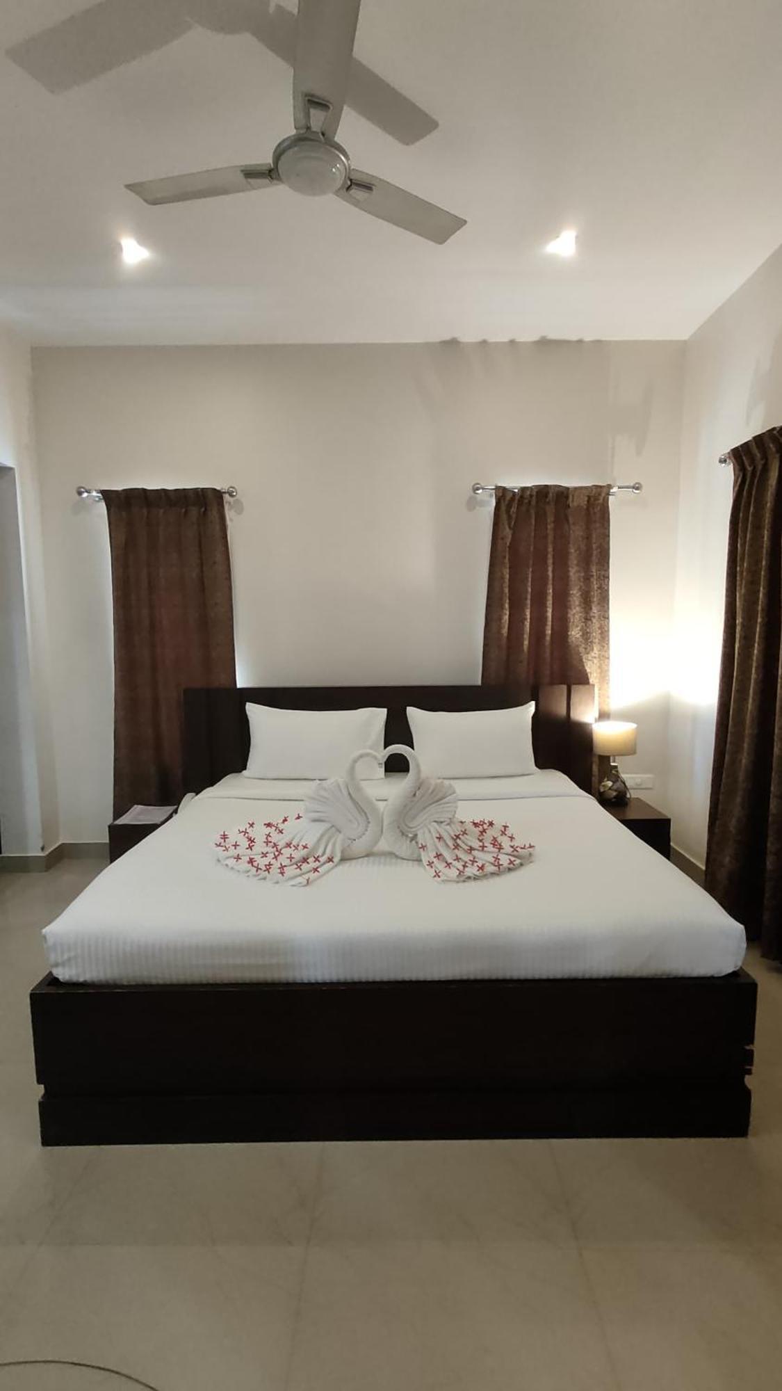 Aroma Ayur Heritage Mattanur Exterior foto